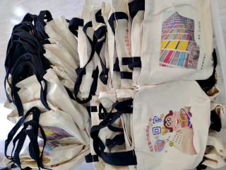 「愛回家」書袋